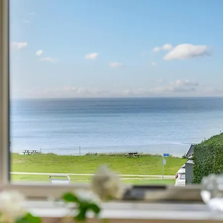 1 Bedroom Awesome In Feriehus Allingåbro
